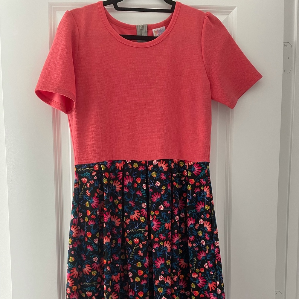 Lularoe Amelia dress L. Coral top floral bottom.